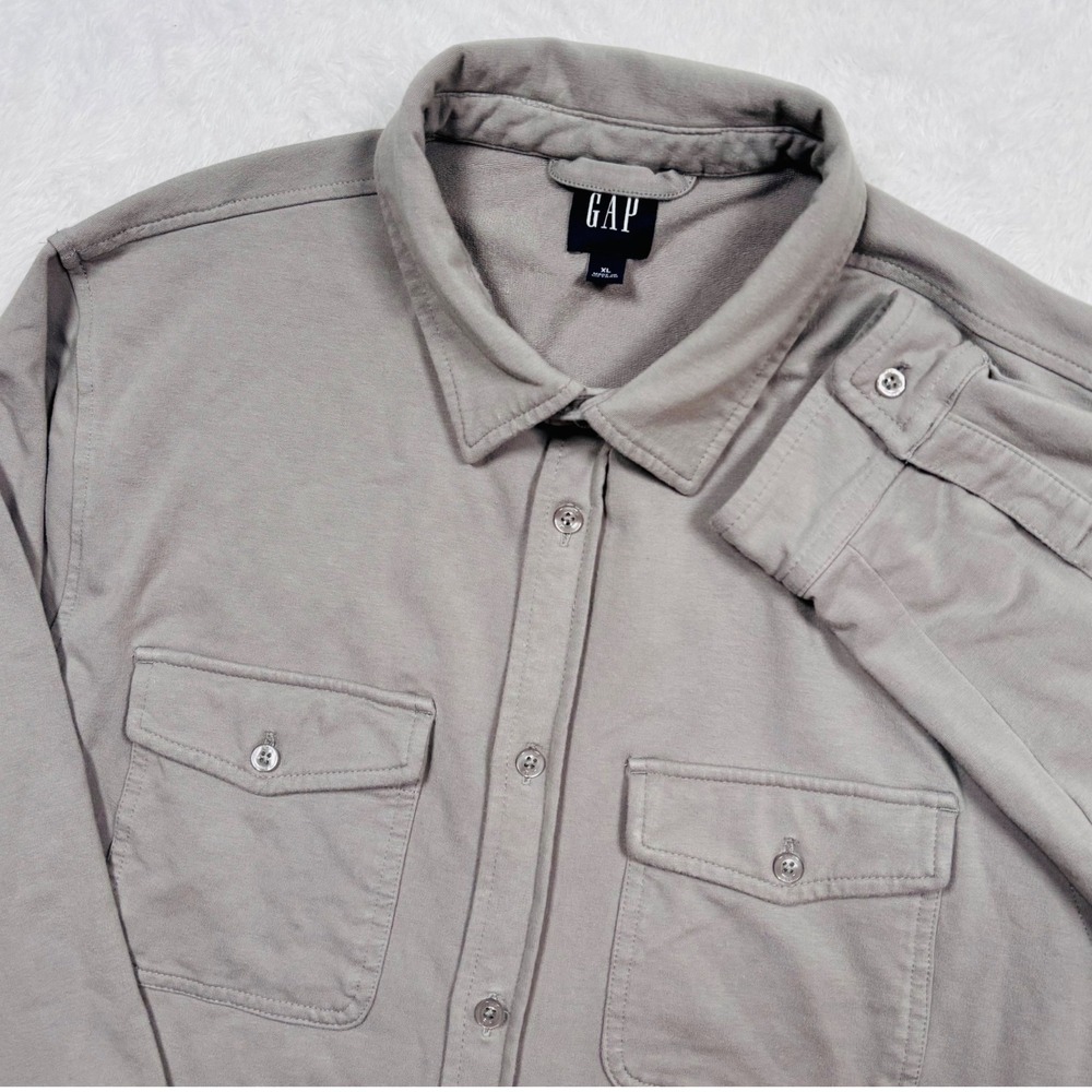 Gap Button Shirt Mens XL (FIT L) Gray KNIT Stretch Long Sleeve Utility Barn Tech